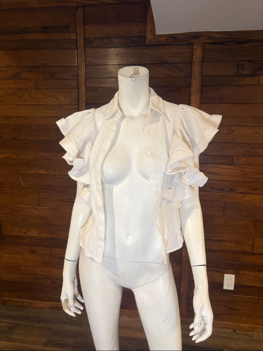 Ark & Co Ivory Ruffled Short-Sleeve Button Front Blouse
